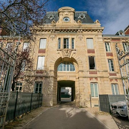 Апартаменты Le Corbeau Et Le Homard, Un Vrai Havre De Paix Дижон Экстерьер фото